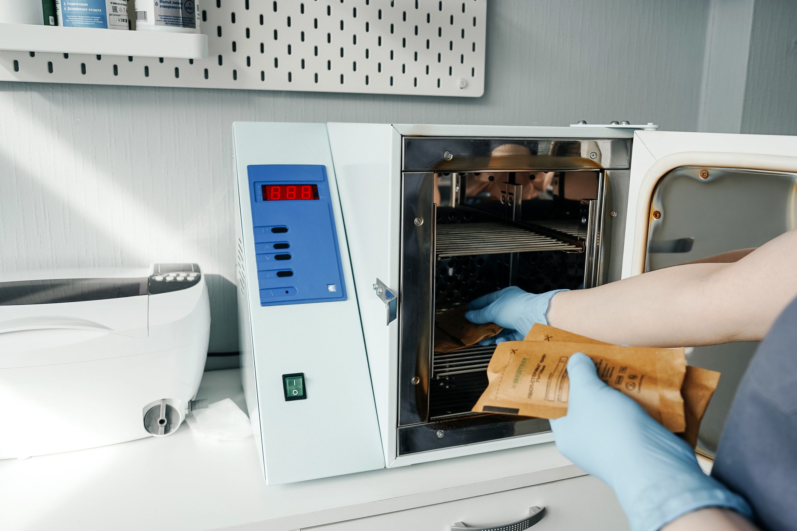 Horizontal autoclaves vs. vertical