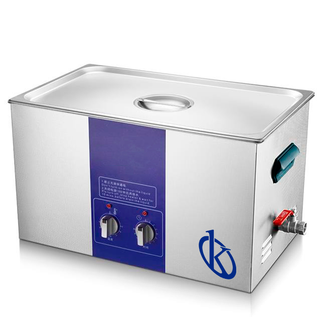 What liquids are used in an ultrasonic cleaner?