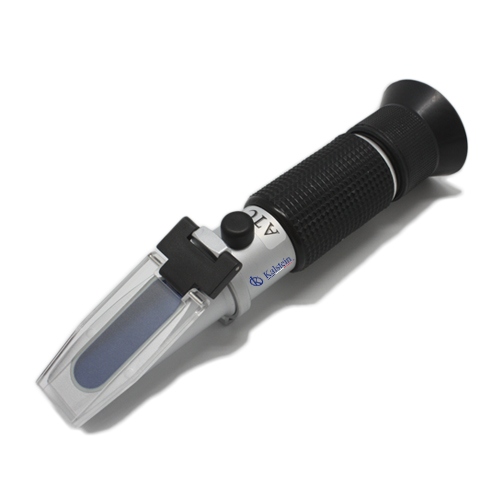 How can laboratory refractometers improve the quality of scientific results?