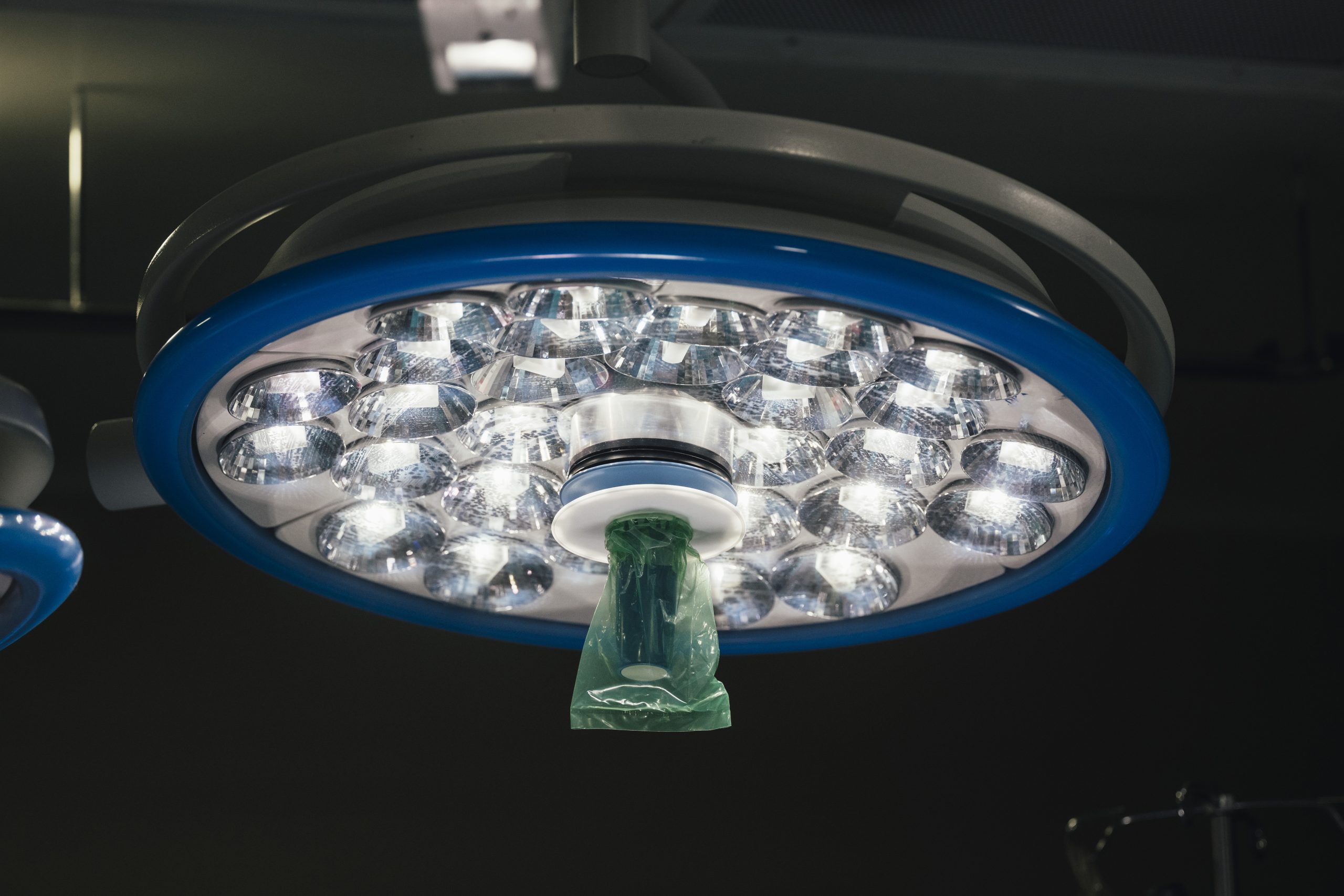 Operating Room Lamps: How are they changing medicine in the operating room?