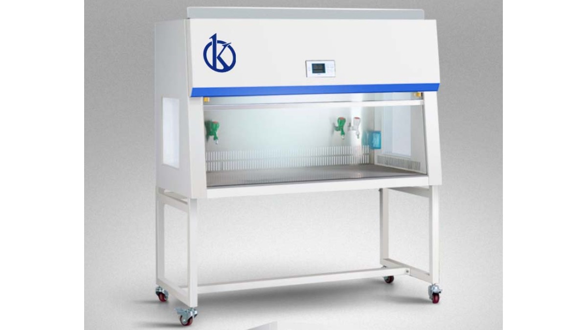 Vertical Laminar Flow Clean Benches: Applications and Techniques 2026
